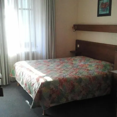 Restaurant La Croix D'or Hotel 2*